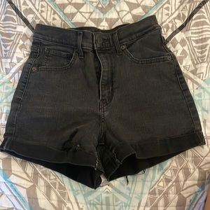 Levi’s high waisted shorts size 27 and stretchy